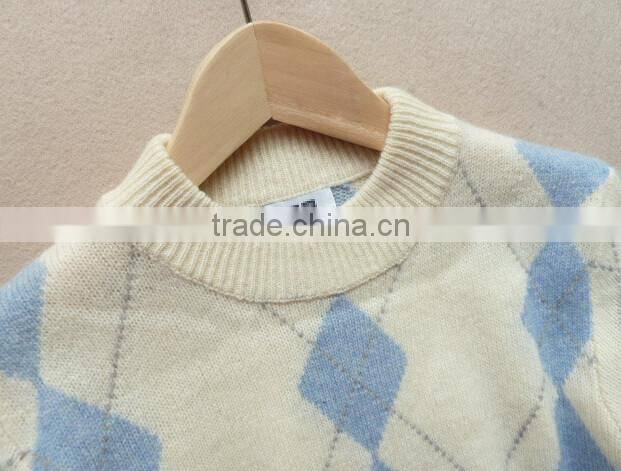 2017 white colour pattern women sweater designs pictures