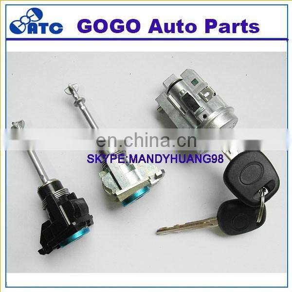 69051-0K011(RH) 69052-0K011(LH) car door lock parts+KEY SET