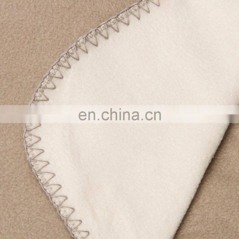 Promotional quick shipping stock products beige heavy printed throw blankets polar fleece blanket from American warehouse