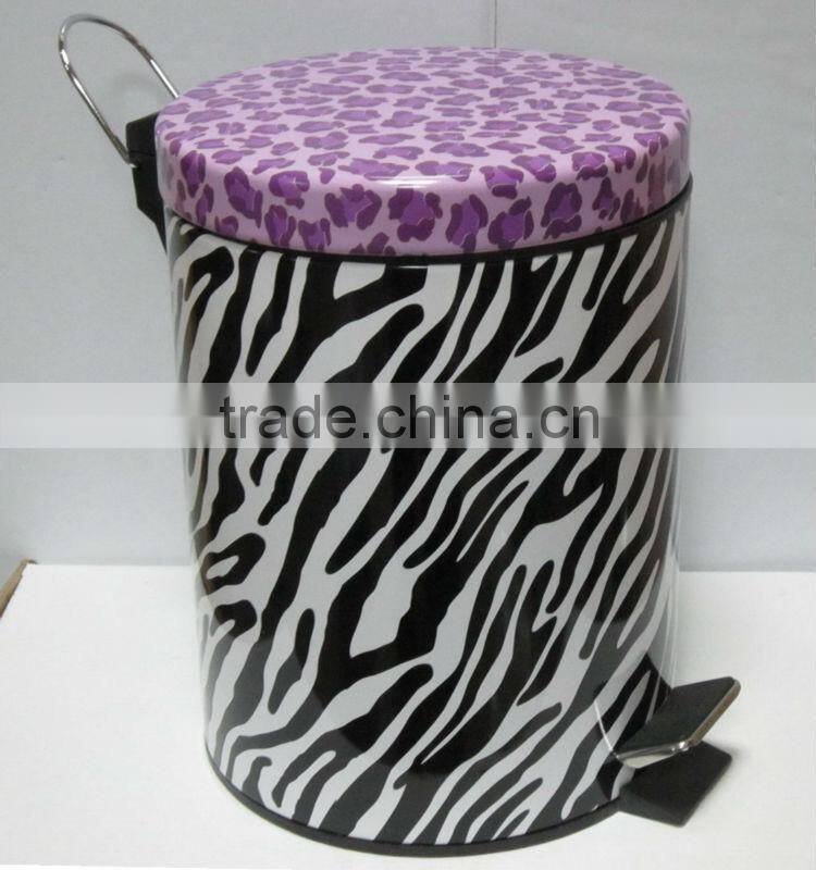 Foot-pedal stainless steel trash bin 7L