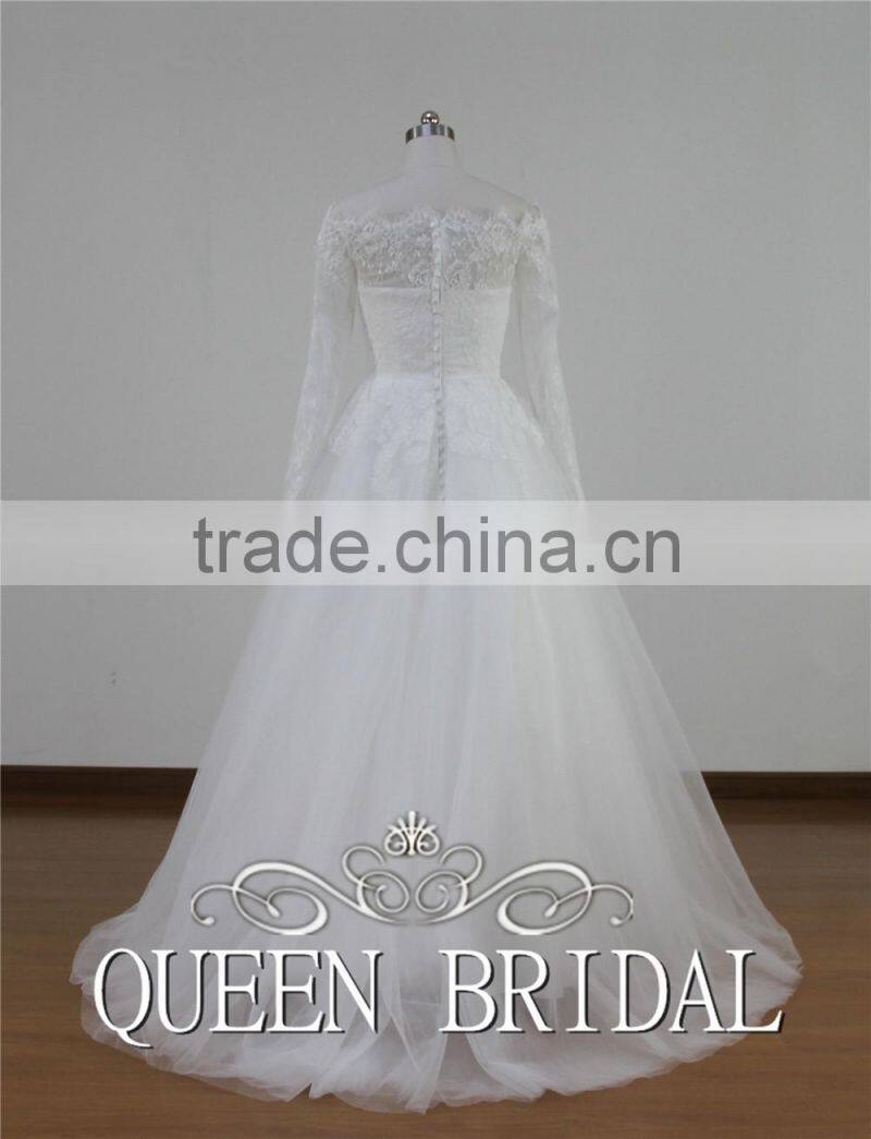 Ball Gown Appliqued Lace Boat Neck Wedding Dress Long Sleeve