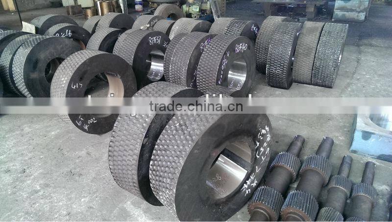 sawdust briquetter press machine/machine pressed sawdust/sawdust press machine