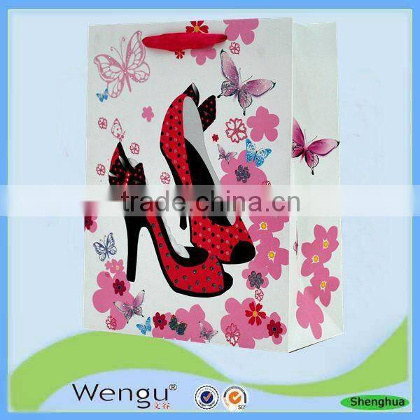 cheap middle glitter valentine's gift paper bag with ribbon handle supplier and manufacture