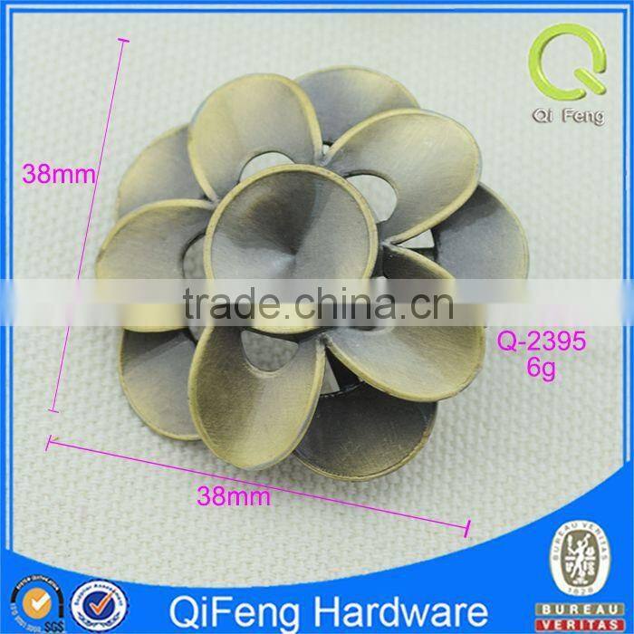 Qifeng hardware Q-2395 custom gift bags with logo fashion flower shape