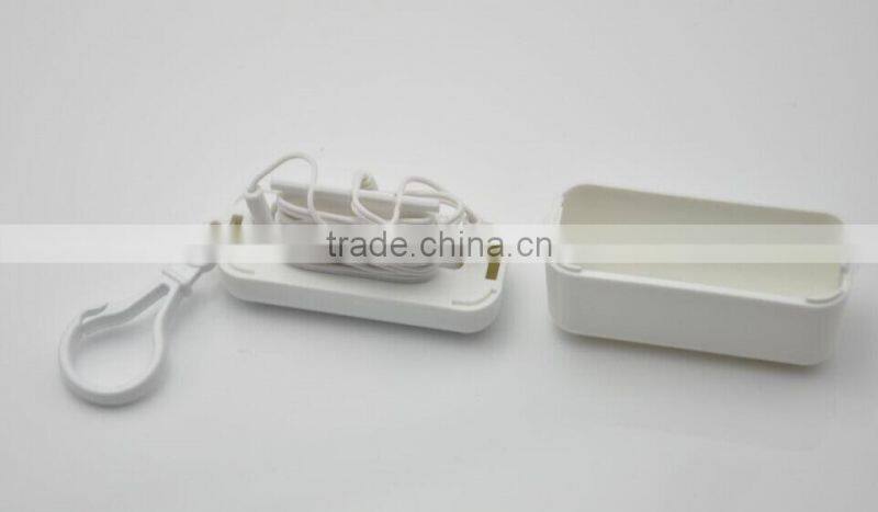 Cheap portable travel earphone with plastic box