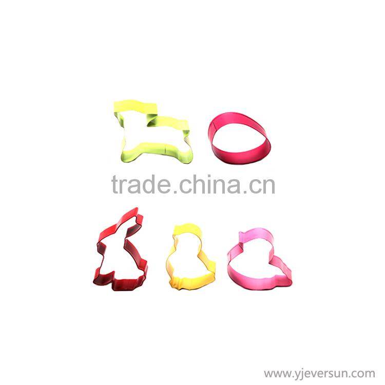 cookie cutter machine, dog bone shape cookie cutter, bear shaped cookie cutter