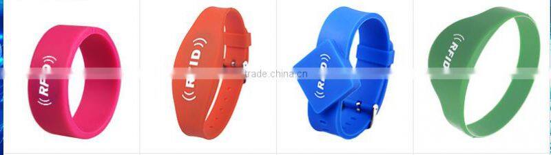 Electric networked lock for hotel locker management system