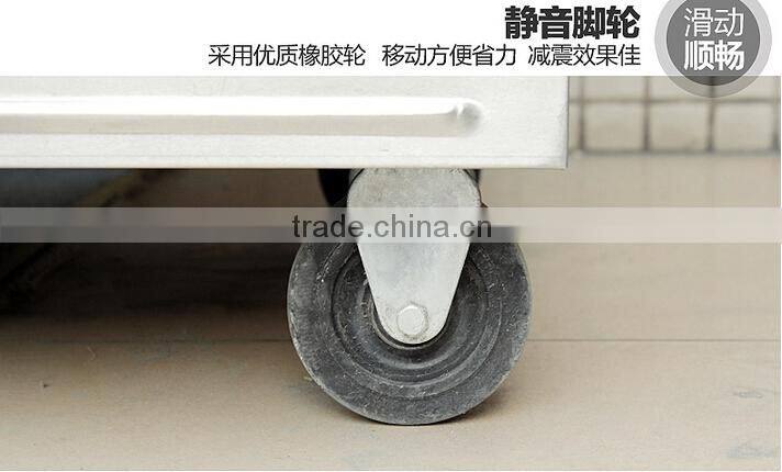 Steamed rice making machine