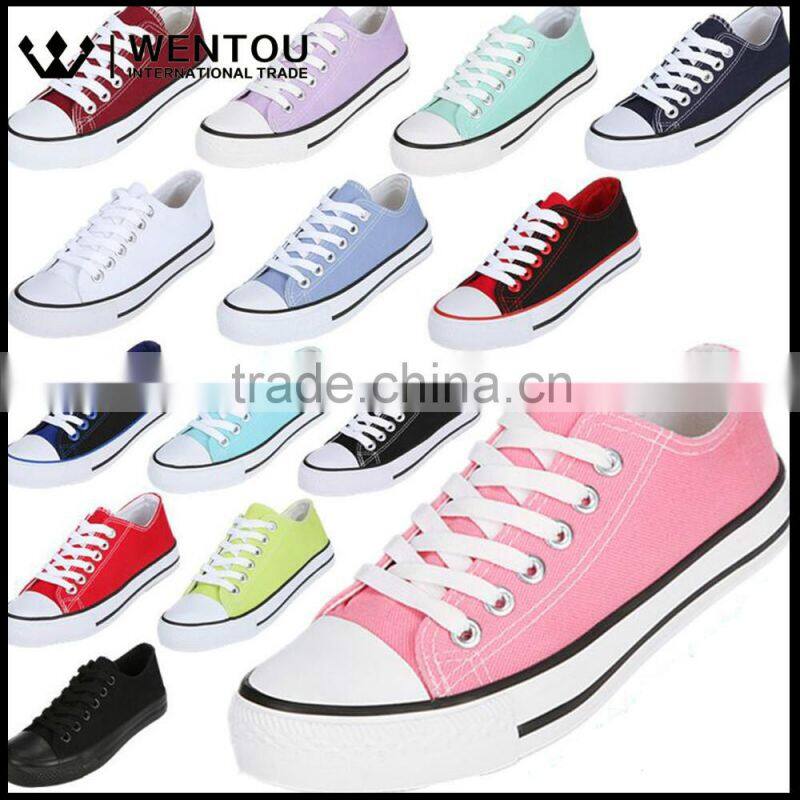 Women's Flat Lace Up Low-Top Canvas Sneakers
