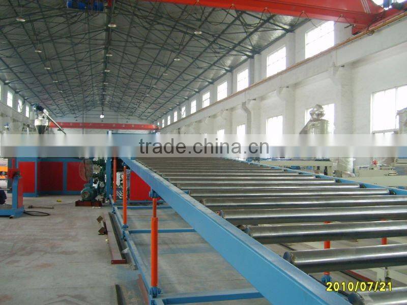 PC,PP,PE,and PVC Plastic Hollow Cross Section Plate Extrusion Line
