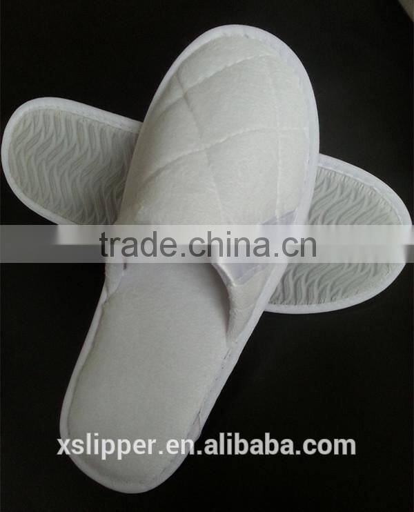 good quality Hotel slipper with quilting seam