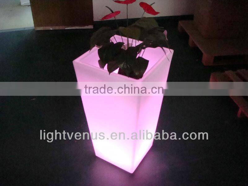 Glowing in the dark flower planter led garden lamp