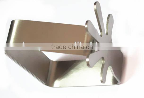 Maple Leaf Shape Hollow Out Stainless Steel Table Cloth Clip