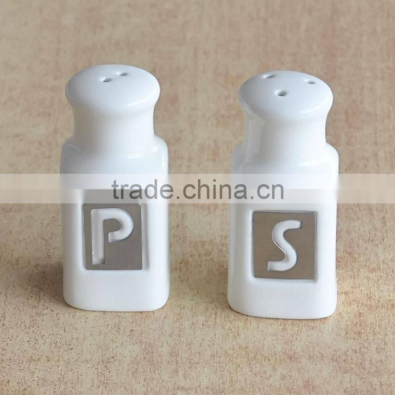 2pcs square ceramic salt & pepper shaker set