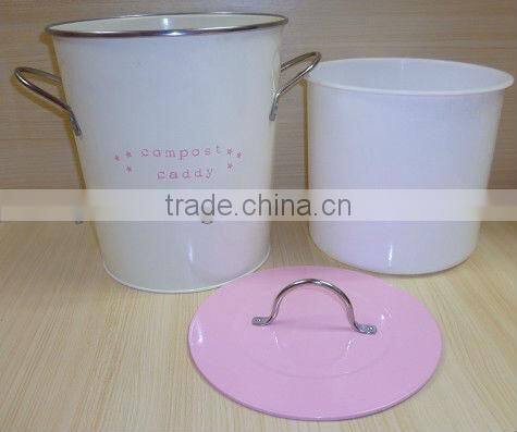 White metal pet food container with lid