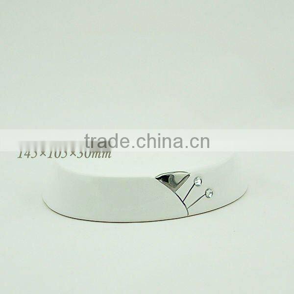 2013 New Products Ceramic Bathroom Set