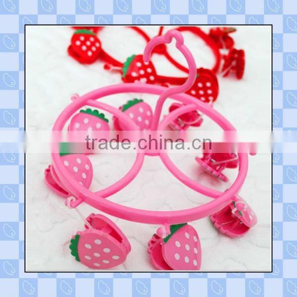 customized hot sell high quality plastic hanger with strawberry shape lips for baby socks manufacturer