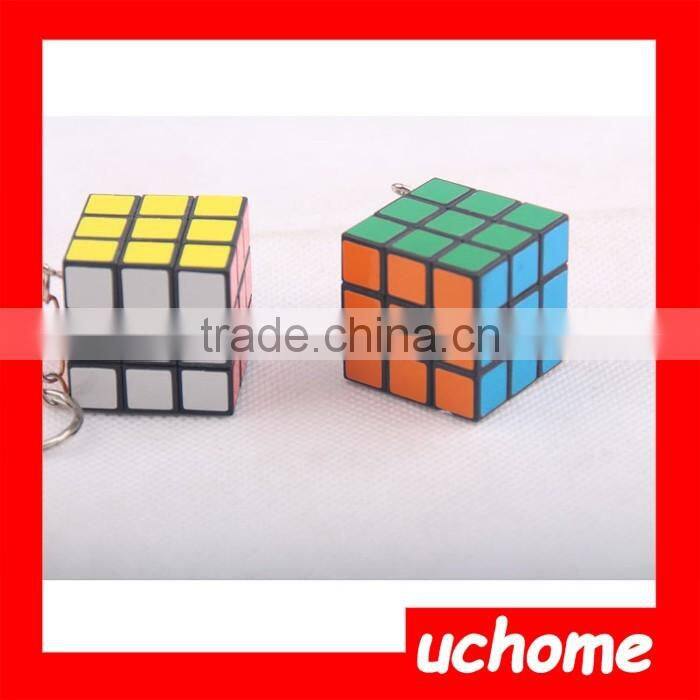 UCHOME Yiwu Factory Colorful Custom Souvenir Magic Cube Keychain