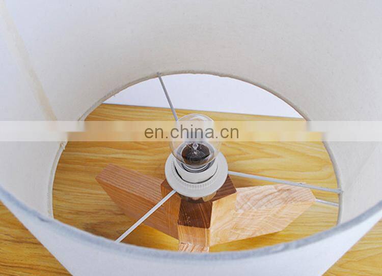 Zhongshan Wholesale supplier Wooden Table Lamp Fabric Lamp Shade with E27 buld design light