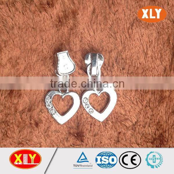Customized puller various hook link with heart puller for sale