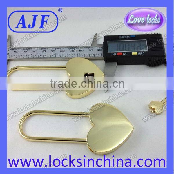 2014 NEWEST Inexpensive safe and reliable long hook golden locks