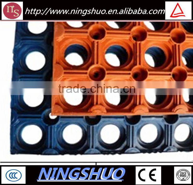 Factory supplier of anti slip outdoor grass protection hollow rubber mat