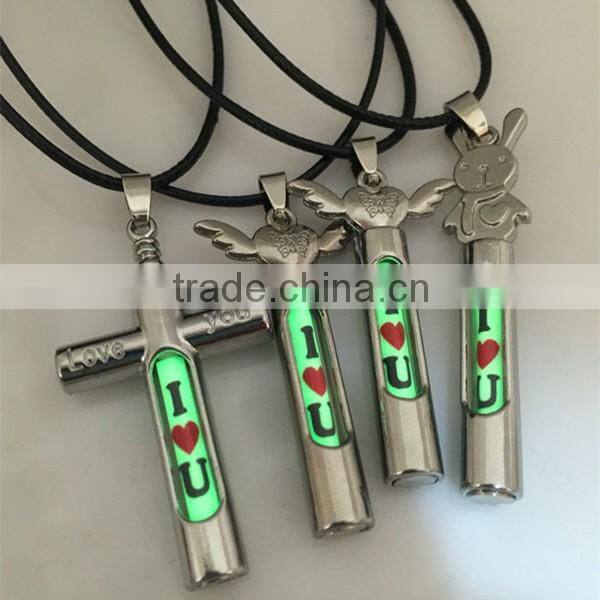 Fashion Jewelry High Quality Metal Hollow Shaped Hourglass Tube Pendant Stainless Steel Necklace