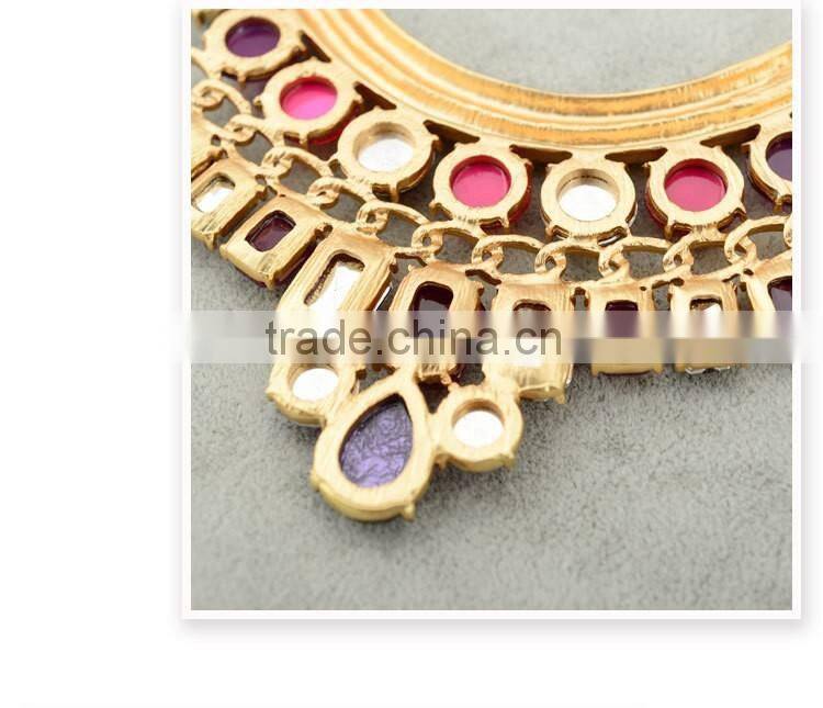 Wholesale Alloy sautoir collarbone chain resin necklaces