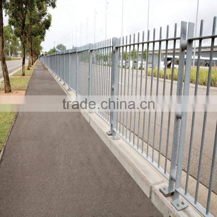 Custom height and colors and Easy installation Pedestrian fences and barriers