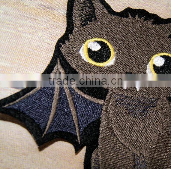 Custom high quality embroidered black cat patch for clothes embroidery patch made in china choose size/color