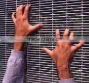 Galvanized and pvc coated anti-climb 358 mesh fence