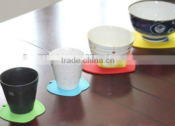 High Quality multicolour heart-shaped silicone cup mat