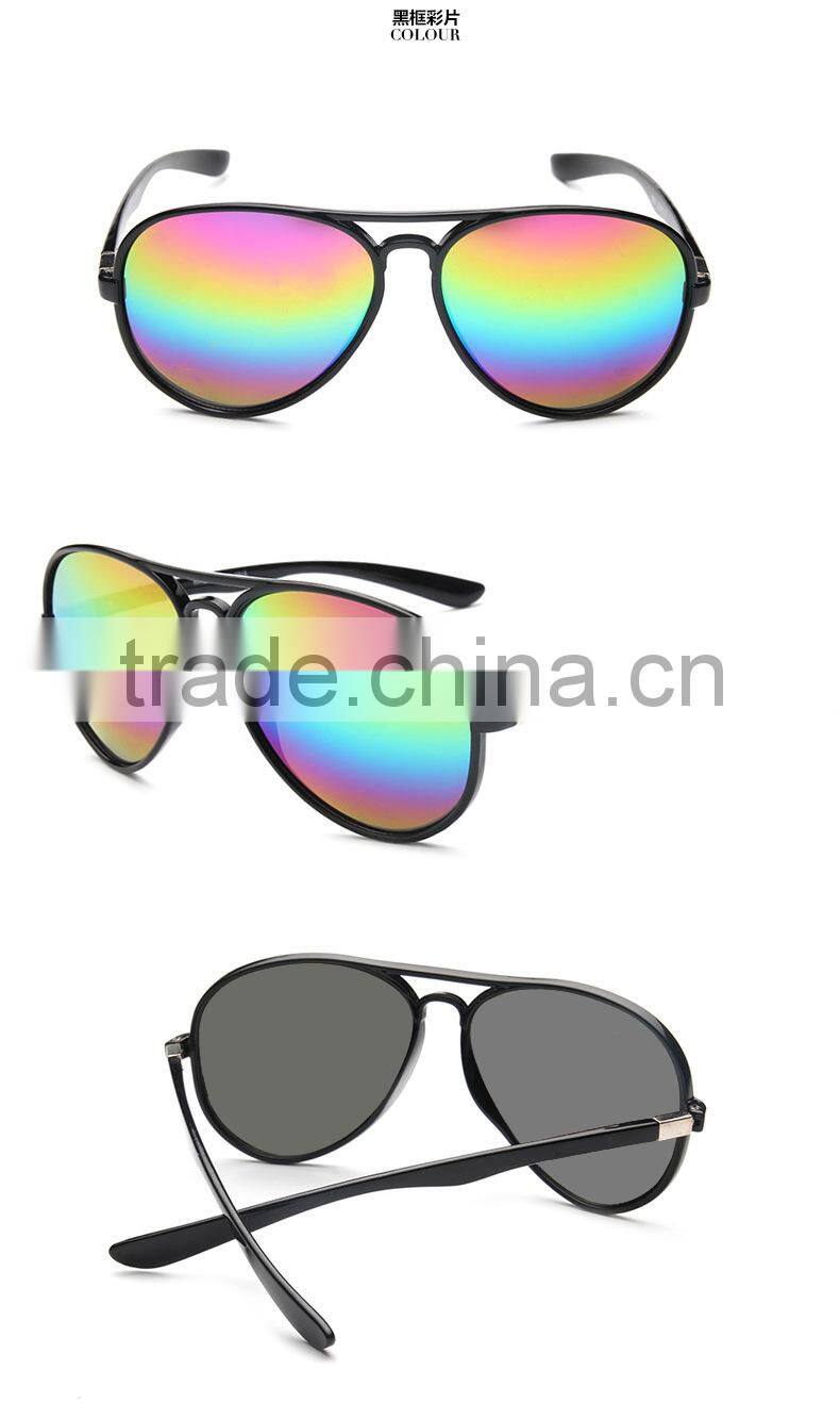 New product fashion sunglasses with color film wholesale