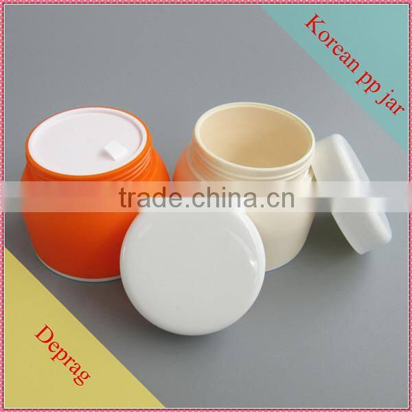Latest and unique design round plastic cosmetic bottle for packaging with high quality for lotion cream from China