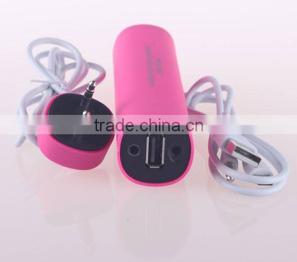 Mini portable cylinder 2600mah power bank, mobile phone holder power bank with suction