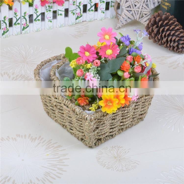 Decoration shallow mouth design straw woven heart shaped flower pot