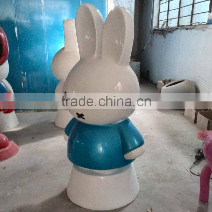 Outdoor or indoor FRP rabbit figurine