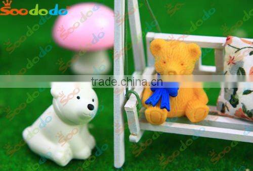 Japanse lucky cat and fish shaped eraser