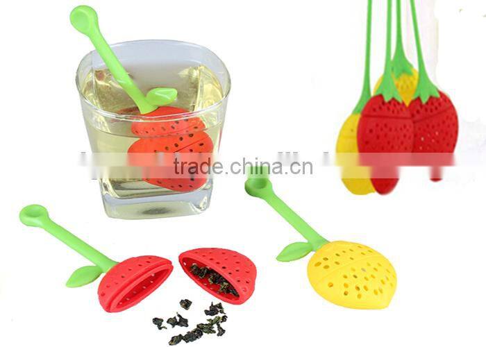 Hot sell high quality strawberry shape Silicone tea infusers for traveller