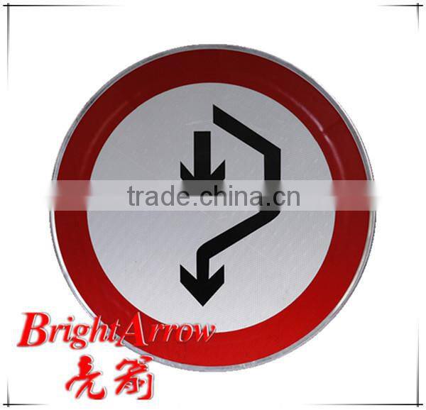 Reflective triangle warning traffic signs