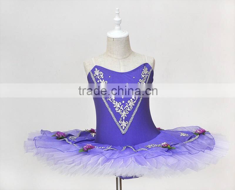 Girls lovely performance wear,Leotard with skirt for stage,Childrens' purple ballet leotard with tutu for performance