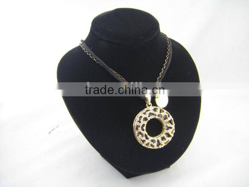 mobile jewelry display case