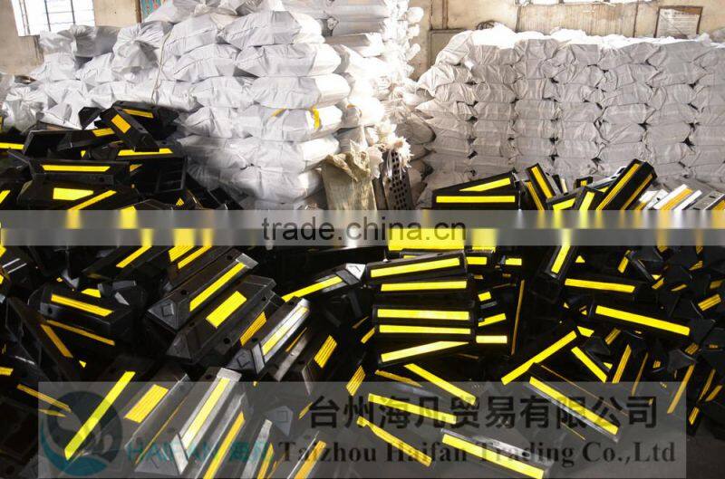 High quality 500mm rubber wheel stopper adjustable loading dock ramp for sale/Car Parking Stopper Made of Synthetic Rubber