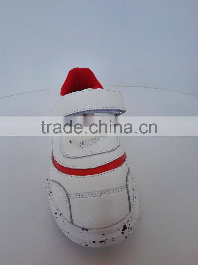 Cheap wholesale kids shoes 2016 fashion sports trainers for sale