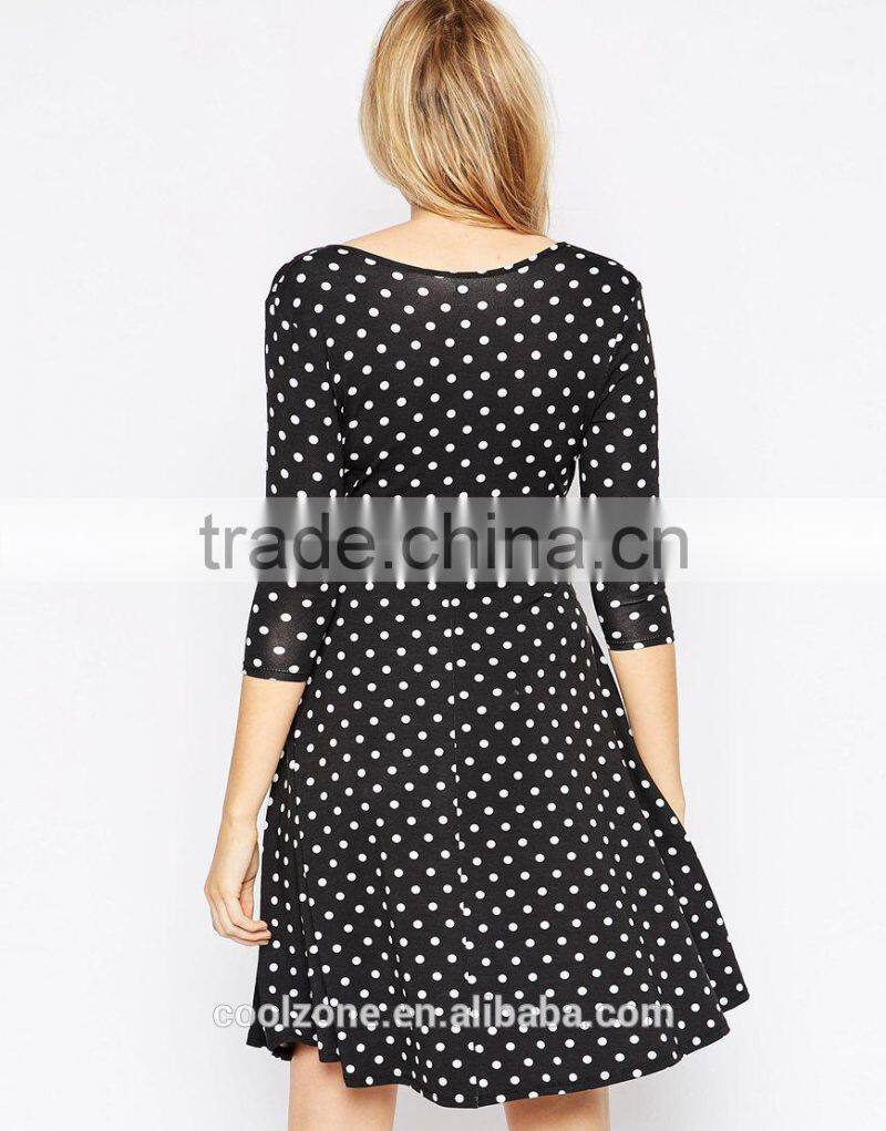 Regular fit spot print wrap design maternity clothes for nursing