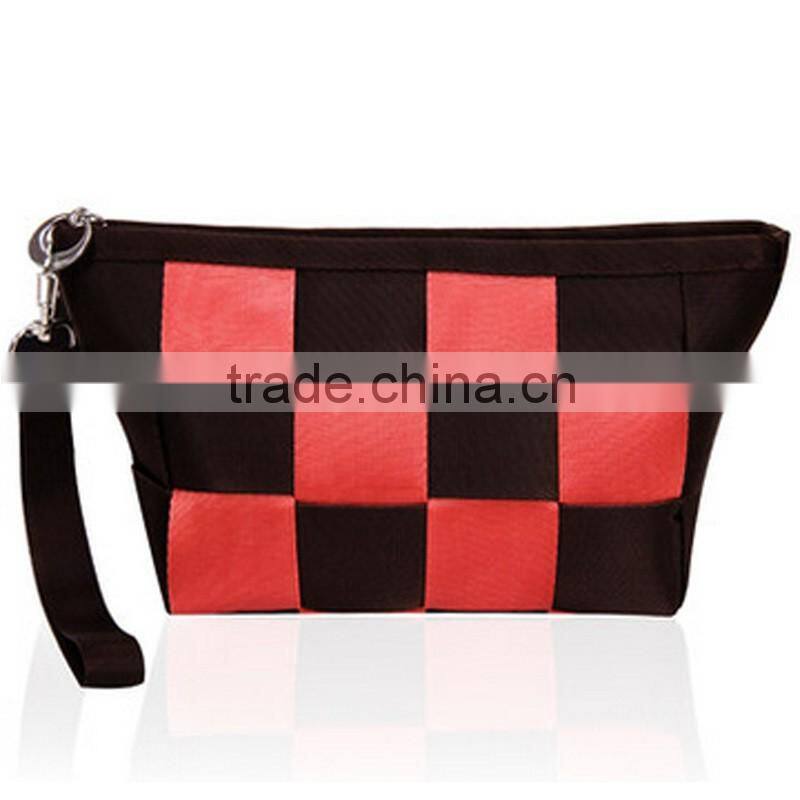 Grid cosmetics bag hand bags travel wash gargle personality makeup cases