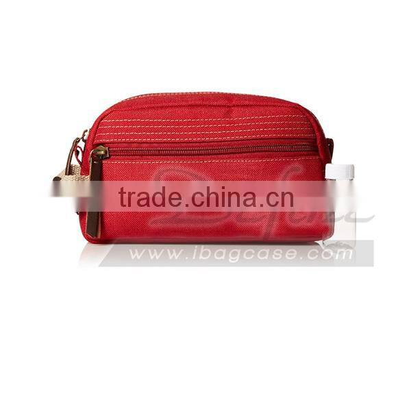 The simple durable canvas toiletry kit