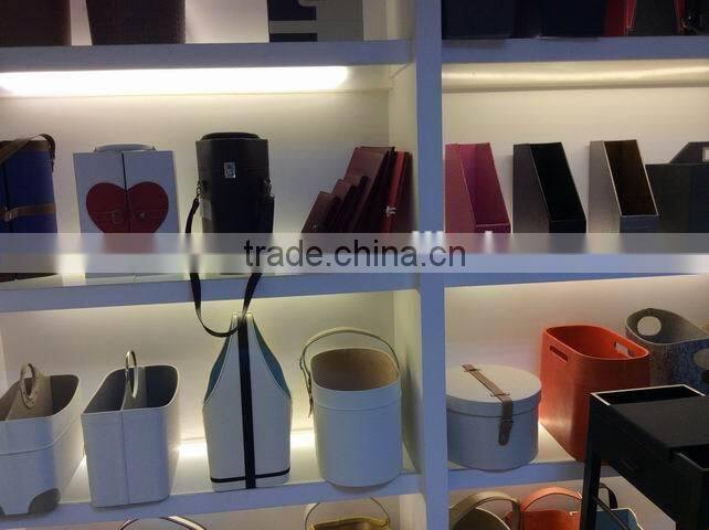 Promotional eco-friendly round digital alarm clock for wholesale