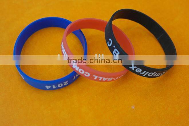 Custom made silicon wristbands
