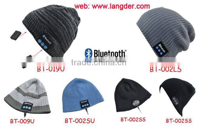Factory Wholesale price Custom Logo Bluetooth earflap Hat With Headphone